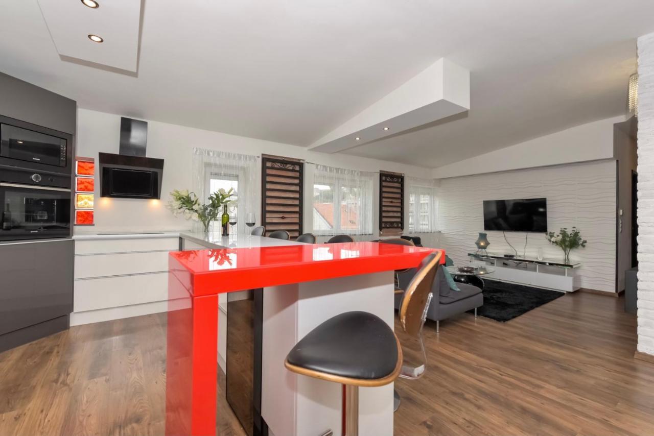 Nightingale Luxury Apartment Budapest Bagian luar foto