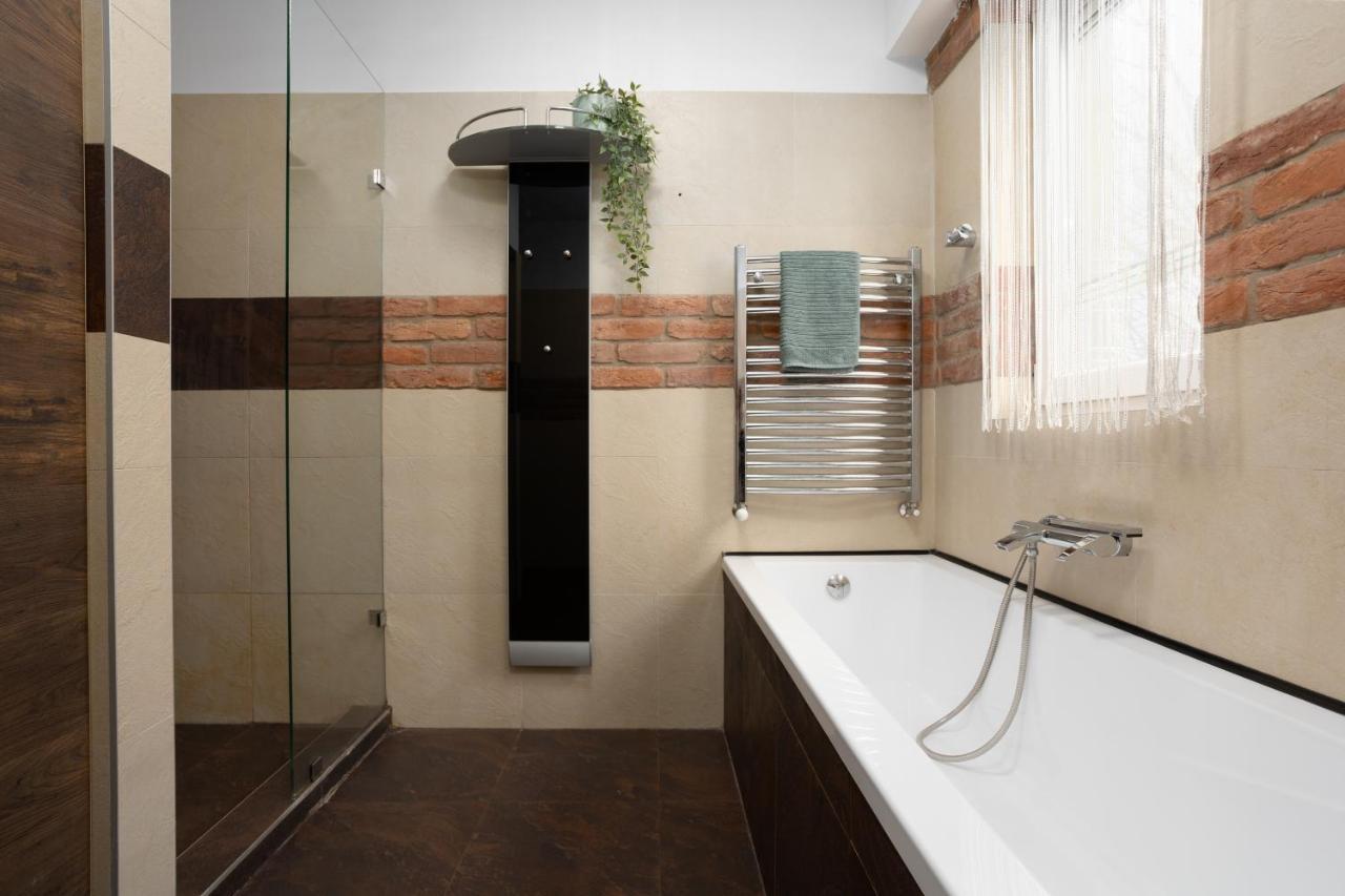 Nightingale Luxury Apartment Budapest Bagian luar foto